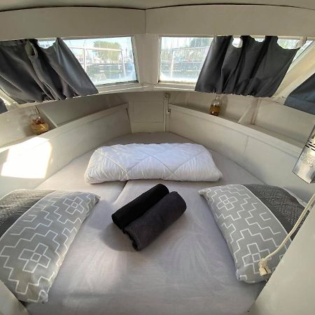 Bateau L'Etoile, Romantique, Apaisant, Ideal Pour Un Couple Ouistreham Eksteriør bilde